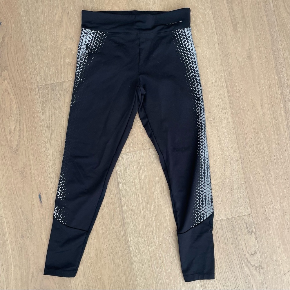 Oysho Fitness Capri leggings size medium